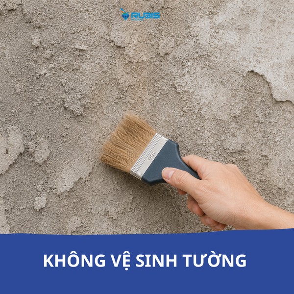 Vệ sinh bề mặt tường trước khi thi công bột trét để đảm bảo độ bám dính của lớp sơn hoàn thiện